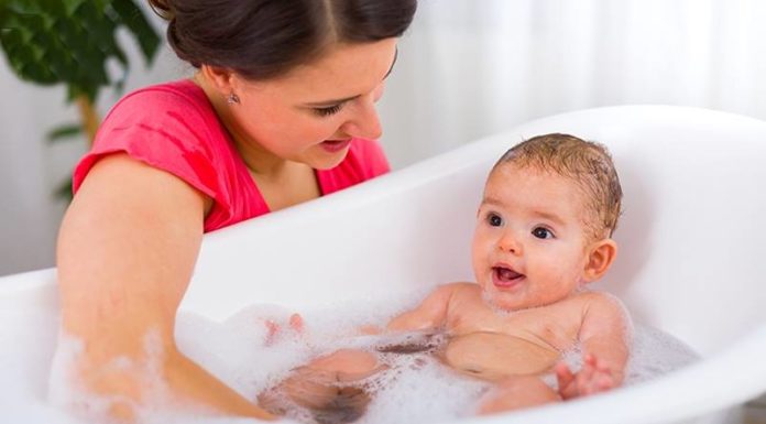 Emergency First Aid: Baby Choking on Bath Water
