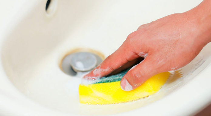 The Ultimate Guide to Cleaning Your Toilet: An Efficient and Cost-Effective Approach