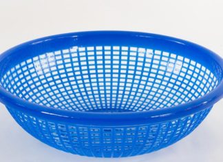 The Ultimate Guide to Cleaning Your Plastic Basket: Eradicating Bacteria in 5 Minutes