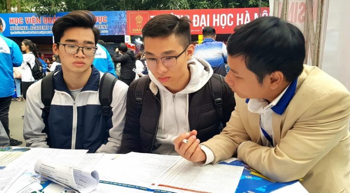 The Eternal Question: What’s the Point of a University Degree if You Can’t Get a Job After Graduating?