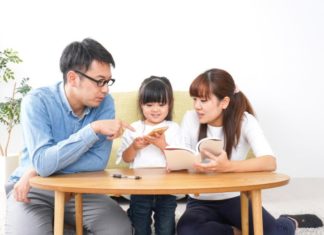 Parents, Teach Your Kids These 5 Simple Things This Lunar New Year