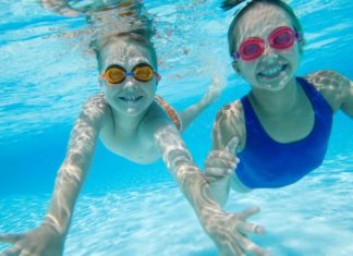 Parents: Beware of These Health Conditions Before Taking Your Kids Swimming