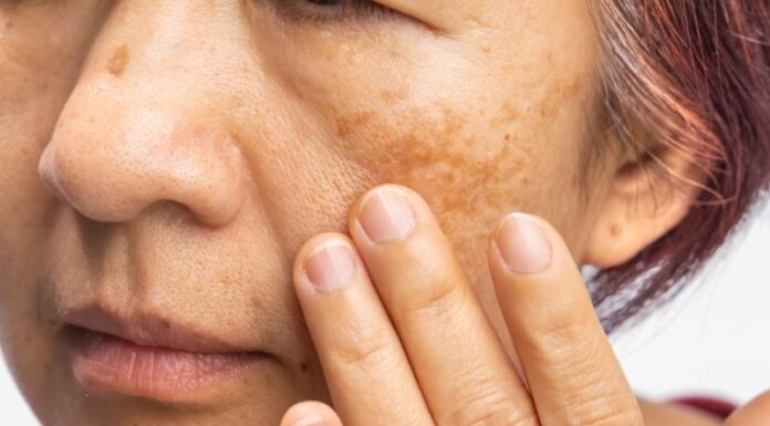 “The Ultimate Guide to Skincare in Your 30s: 5 Must-Have Creams for a Youthful Glow.”