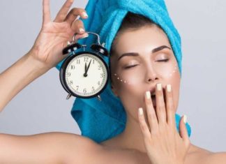 The Ultimate Evening Skincare Routine for Women in Their 40s: 6 Steps to a Glowing Complexion