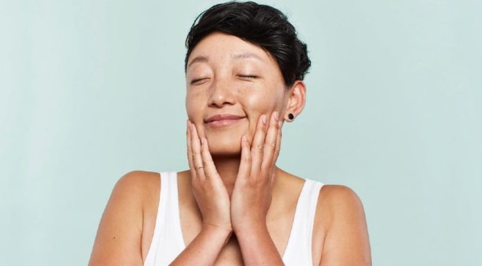 5 Skincare Products That May Accelerate Skin Aging If Overused