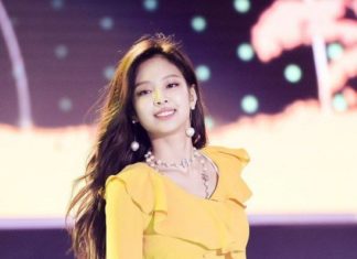 The Latest Trend: 4 Stylish Mini Skirt Looks Loved by K-Celebs