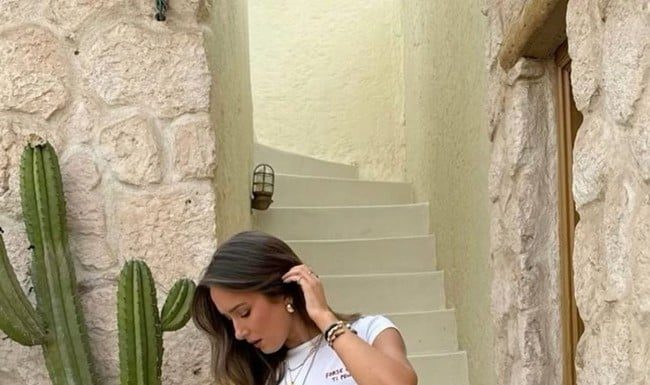 Shop These 4 Versatile Skirt Styles to Become a “Style Muse” on Your Travels