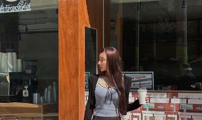 4 Dress Styles That Are a Disaster for Petite Women With Knock Knees