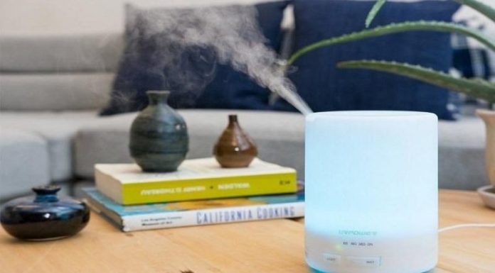 Should You Use Essential Oils in the Bedroom?