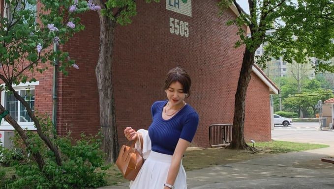 10 Colorful Outfit Ideas for Work: Chic, Trendy, and Never Tacky