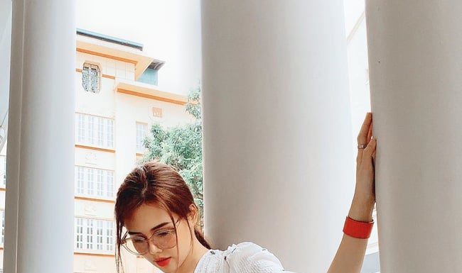 5 Outfit Formulas for a Youthful and Professional Look