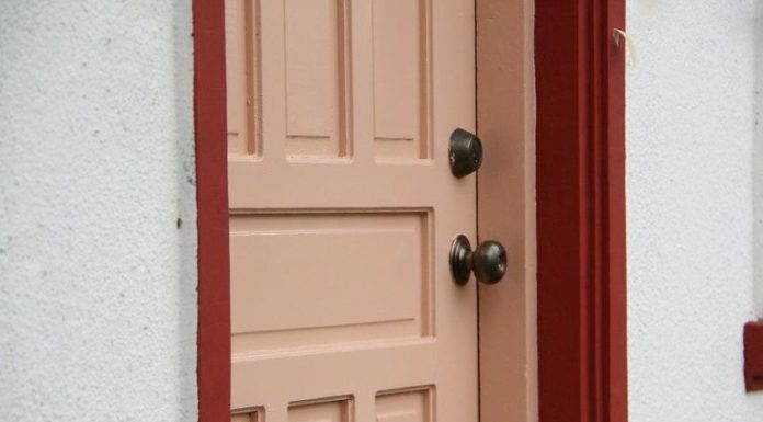 4 Tips to Secure Your Doors and Prevent Burglaries Effectively