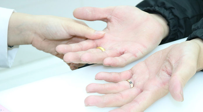 Is Vaseline’s Hand and Nail Cream Really a Cut Above the Rest?