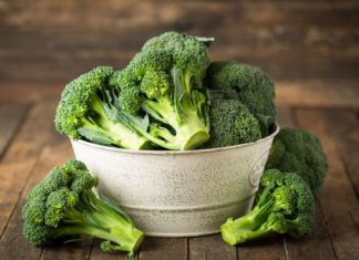 The Ultimate Guide: 10 Superfoods for a Healthy Vegan Pregnancy