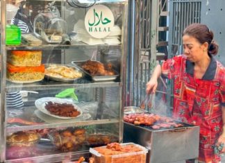 The Tasty Appeal of Muslim-Style ‘Com Tam’ in the Heart of District 1