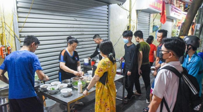 The Ultimate Guide to ‘Mi Cho’: A Unique Hai Phong Noodle Experience Worth the Wait