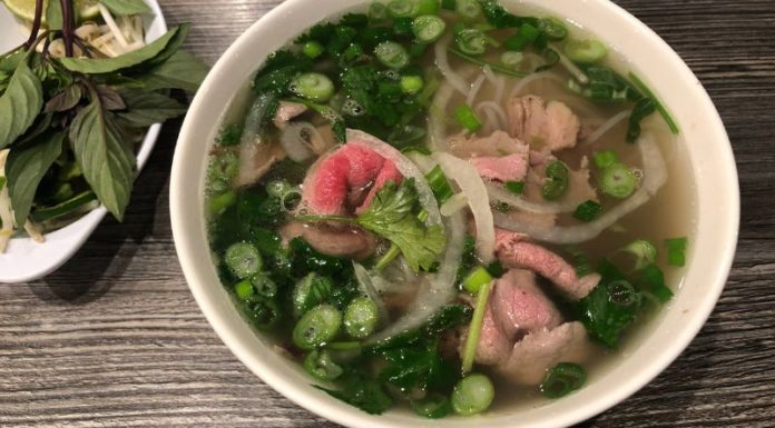 What to Eat When You’re Hanging Out Near My Dinh Stadium Before the BLACKPINK Concert? 9 Must-Try Restaurants and Street Food Stalls.