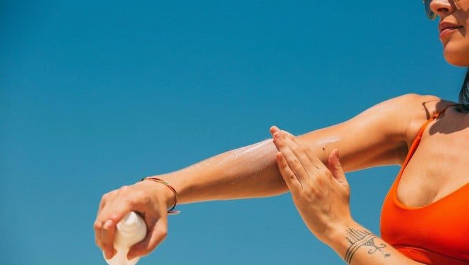 The Ultimate Guide to Travel-Proof Skin Care: Combat Sun Damage and Maintain Your Radiant Complexion