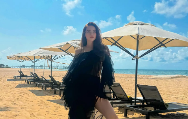 The Ultimate Guide to Styling a Dress for Your Getaway, Inspired by Vietnam’s Celebrities