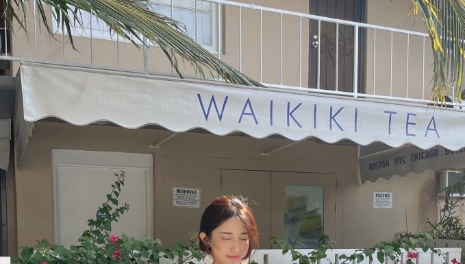 10 Chic and Simple Outfits for the Stylish Traveler Who Wants to Stand Out