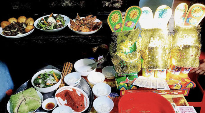 Is Using Koi Fish Instead of Carp for the Worship of the Kitchen God Acceptable?