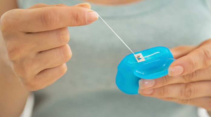 Should You Floss Before or After Brushing Your Teeth?