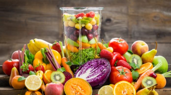 Which is Better: Blender with a Plastic or Glass Jar?