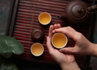 The Benefits of Drinking Herbal Tea During Summer: A Guide to Doing it Right