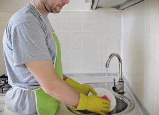 5 Tips for Dapper Dishes: A Gentleman’s Guide to Shining in the Kitchen this March 8th