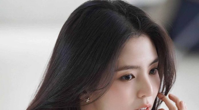 “Han So Hee Defies Age: Radiant Skin at 30”