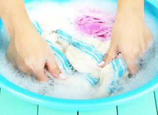 “Hot Water: The Not-So-Obvious Solution for Removing Stains from Your Clothes”