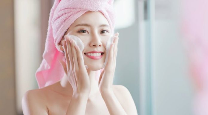 The Ultimate Guide to Mastering the Art of Basic Makeup with Sunscreen