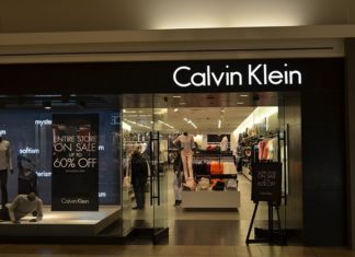 The Ultimate Guide to Buying Calvin Klein Fragrances Abroad: A Simple Step-by-Step