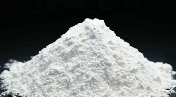 What is Hydroxyethyl Cellulose in Cosmetics and How Does it Function?