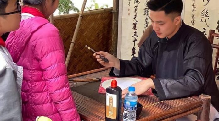 What to Write on the First Day of the Year for Good Luck and Prosperity?