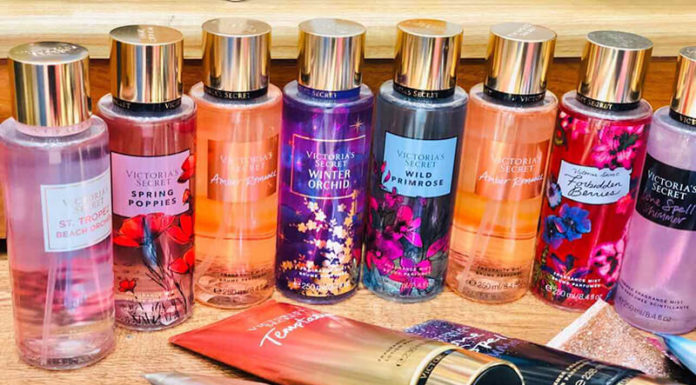 Discover Victoria’s Secret Aqua Kiss Fragrance Mist – A Delicate Floral Bouquet