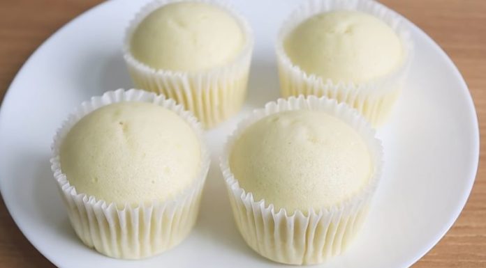 The Ultimate Guide to Baking Decadent, Moist, and Fluffy Cupcakes: A Family Favorite