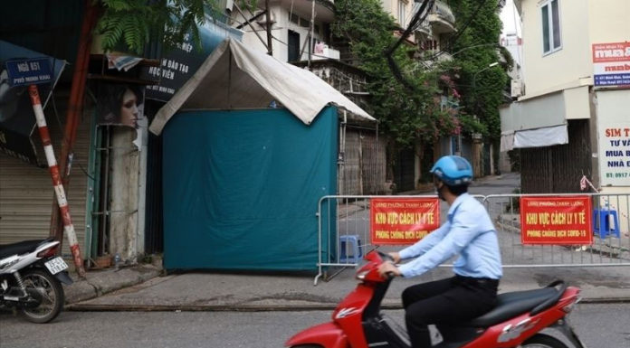 Do I Need to Self-Isolate After Tet When Returning to the City? How Do I Report My Health Status?