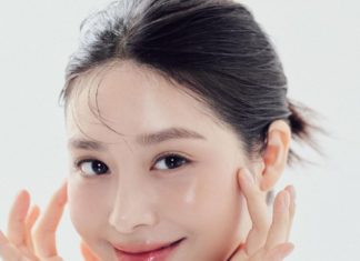 The Ultimate 4-Step Yoga Routine for a Perfect V-Line Face