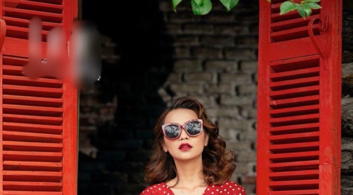 5 Elegant and Stylish Dresses for Women in Their 40s