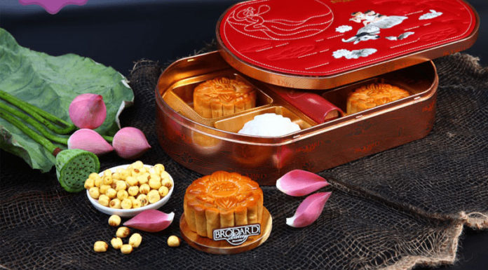 The Ultimate Guide to Choosing Authentic Mooncakes: A Taste of Home