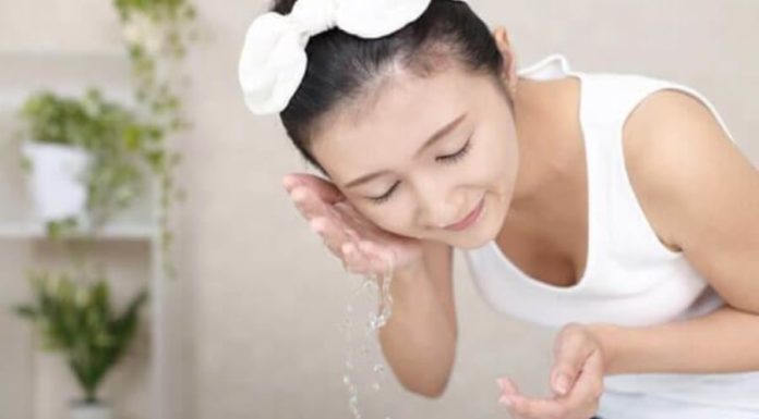 “The Power of Vinegar: Erase Wrinkles and Fade Age Spots in Just 7 Days for a Flawlessly Brighter Complexion”