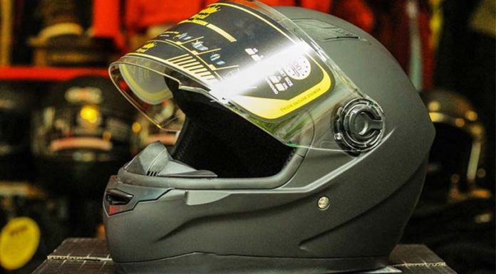 A Crystal Clear Helmet Visor: Easy Steps to a Sparkling Clean