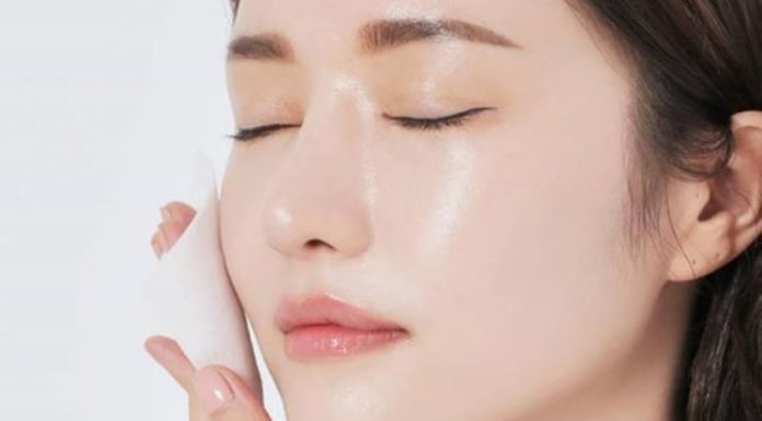 The Oily Skin Conundrum: Unveiling the Causes and Crafting Solutions
