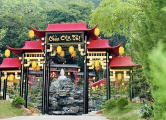 A Peaceful Temple Visit: A Serene New Year Tradition Just an Hour from Hanoi