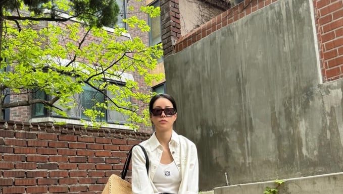 “The Ageless Beauty”: How “The Glory” Defies Age Gaps with Her Timeless Style