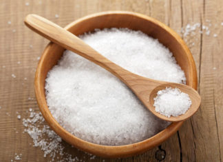 Eradicate Mold from Your Wooden Chopsticks with Common Household Spices