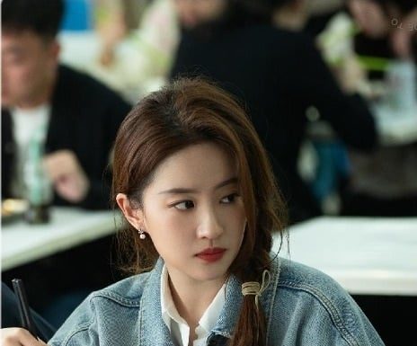 The Two Basic Hairstyles of the “Rose Story” Belle, Liu Yifei