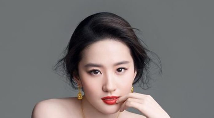 “The Secret to Crystal Clear Skin: Liu Yifei’s Four Favorite Fruits for a Glowing Complexion”