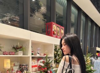 “The “Paradise Island” Beauty’s Alluring Minimalist Style is a Masterclass in Chic Simplicity”